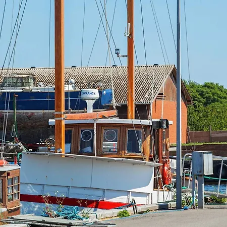 公寓 6 Person In *